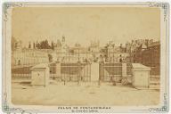 Palais de Fontainebleau : La Cour des Adieux